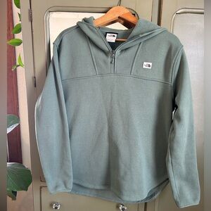 The North face women’s pullover sweatshirt, 1/4 zip